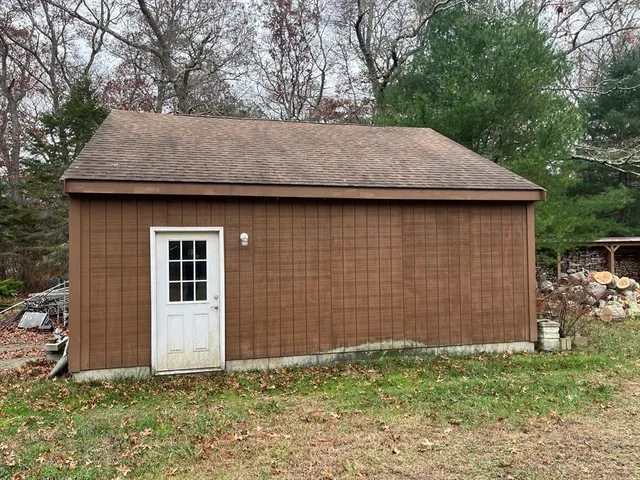 $1,595,000 | 105 Rock O'Dundee Road, Dartmouth, MA 02748