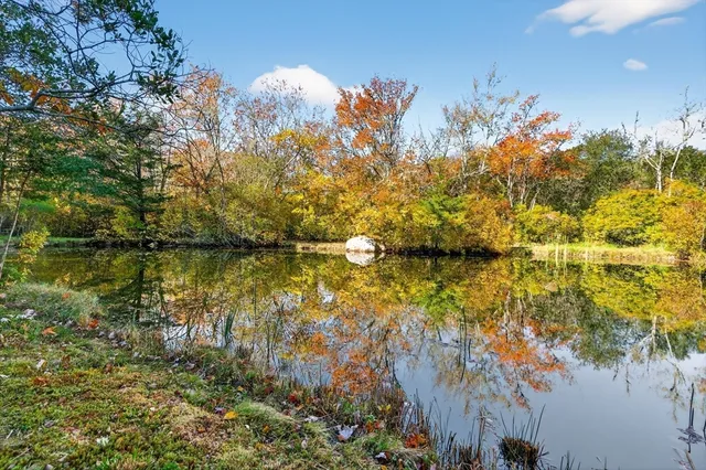 $1,595,000 | 105 Rock O'Dundee Road, Dartmouth, MA 02748