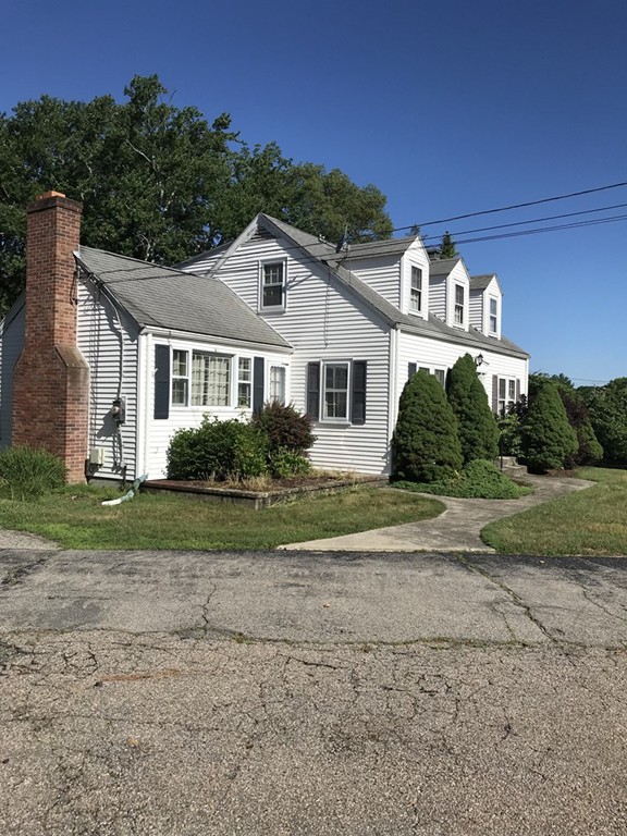7 Cape Road Mendon, MA 01756 - Photo 5 of 21