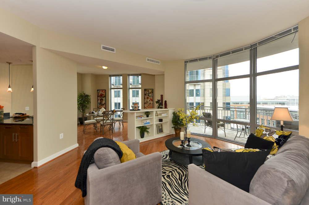 11990 Market Street, Unit 1503 Reston, VA 20190 - Photo 13 of 30 Living Room