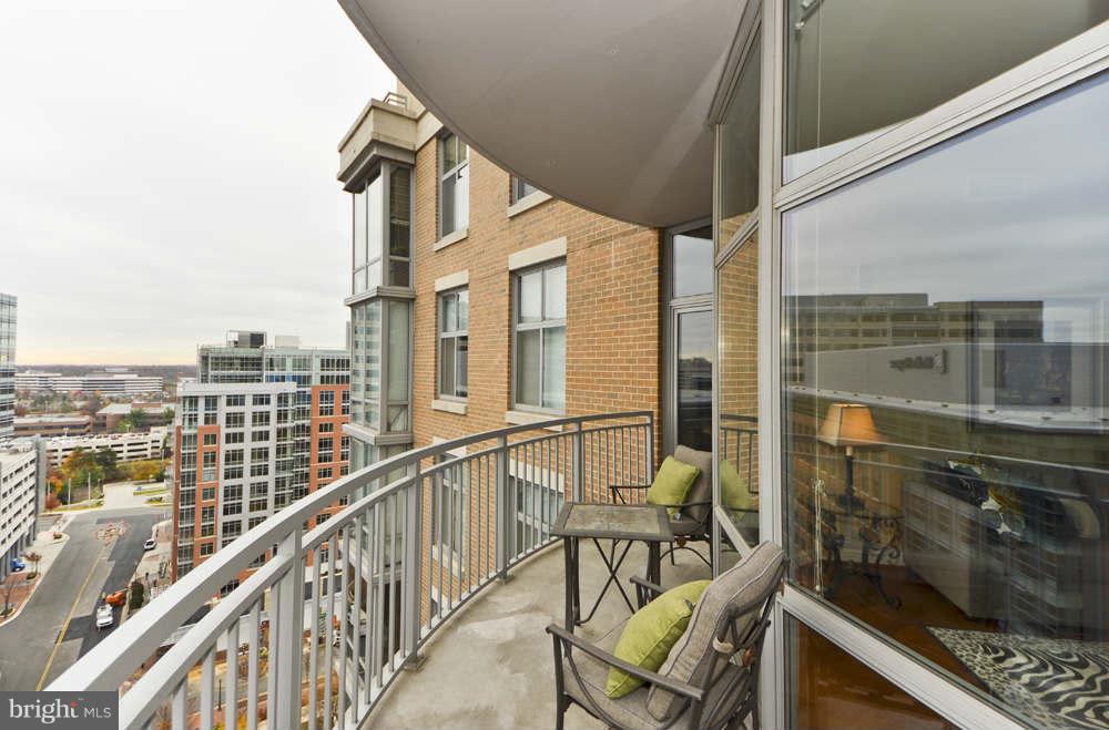 11990 Market Street, Unit 1503 Reston, VA 20190 - Photo 18 of 30 Curved private balcony
