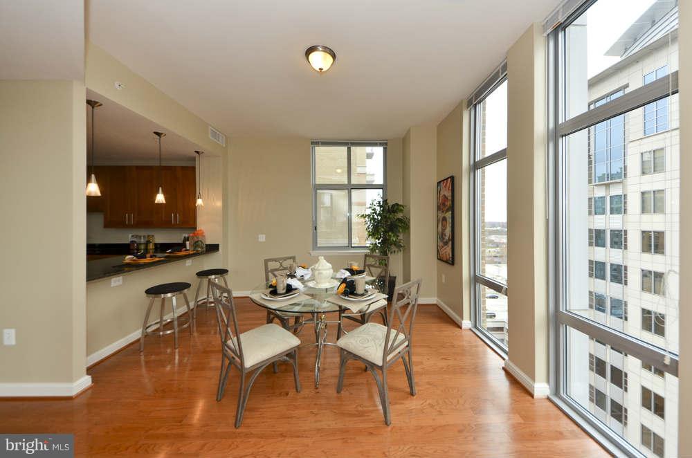 11990 Market Street, Unit 1503 Reston, VA 20190 - Photo 10 of 30 Breakfast area/family room