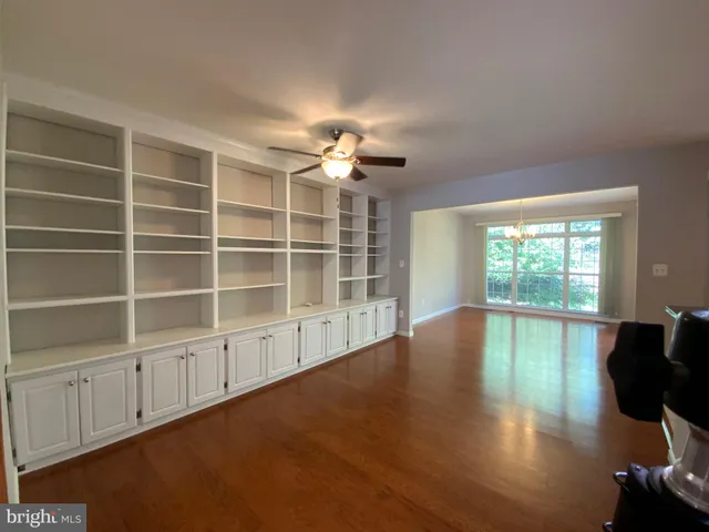 $3,900 | 5722 Governors Pond Circle, Alexandria, VA 22310