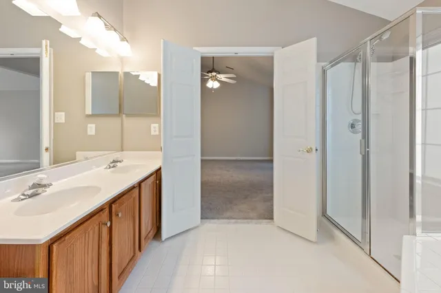 $3,800 | 5722 Governors Pond Circle, Alexandria, VA 22310