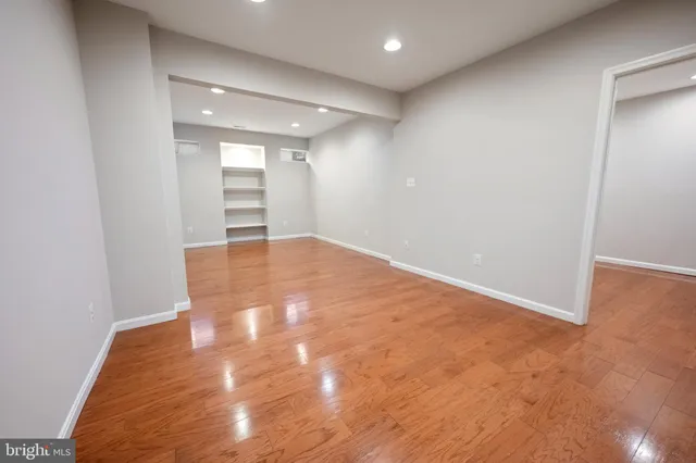 $3,800 | 5722 Governors Pond Circle, Alexandria, VA 22310