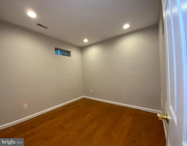 $3,900 | 5722 Governors Pond Circle, Alexandria, VA 22310