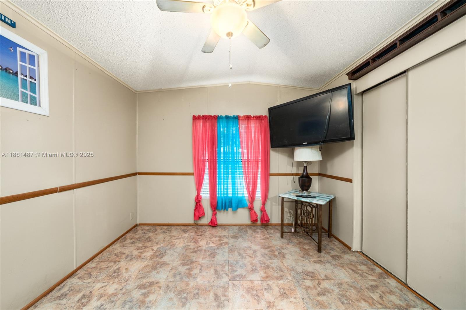 1145 Bluejay Road Wauchula, FL 33873 - Photo 12 of 42 a view of a room with gym equipment