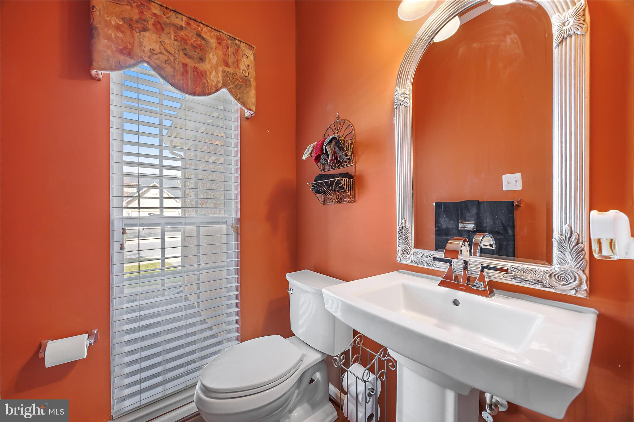 12215 Statewood Road Reisterstown, MD 21136 - Photo 23 of 64 Main Level Powder Room