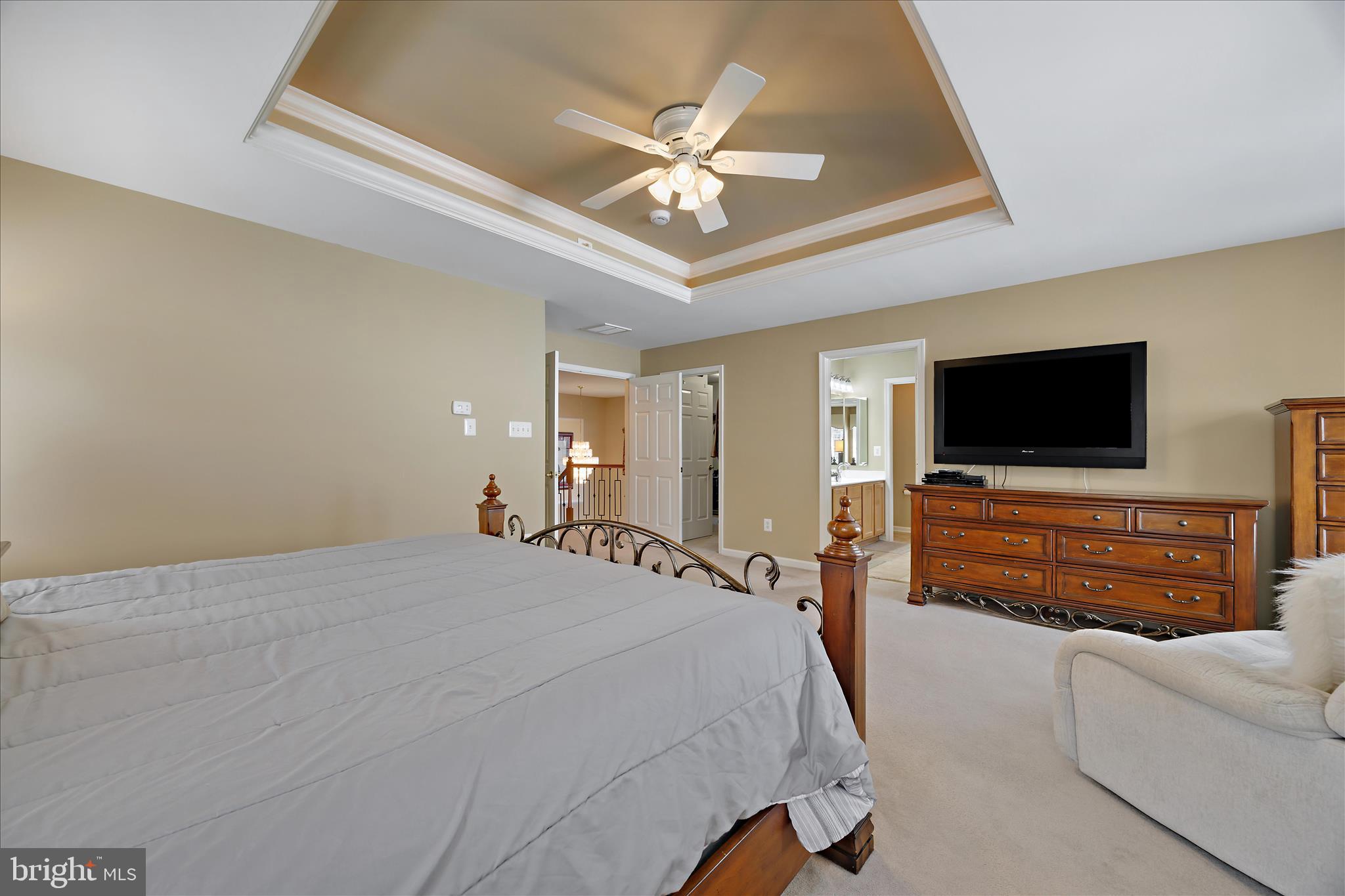 12215 Statewood Road Reisterstown, MD 21136 - Photo 28 of 64 Primary Suite w-Walk-in Closet