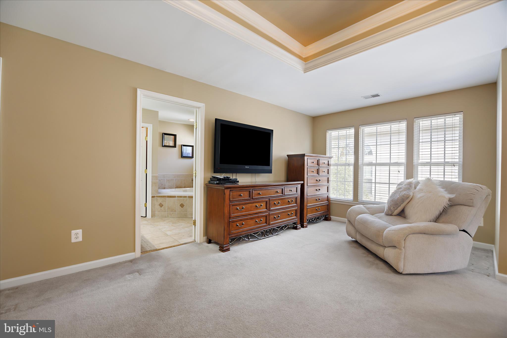 12215 Statewood Road Reisterstown, MD 21136 - Photo 29 of 64 Primary Suite w-Ensuite