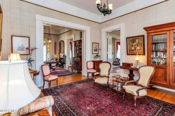 $1,985,000 | 305 South Broadway Street, Natchez, MS 39120