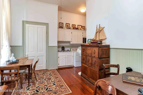 $1,985,000 | 305 South Broadway Street, Natchez, MS 39120