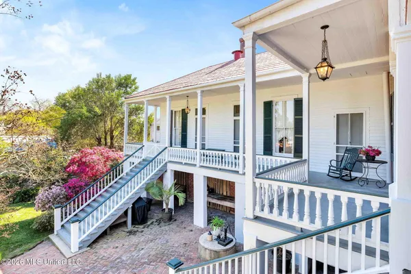 $1,985,000 | 305 South Broadway Street, Natchez, MS 39120