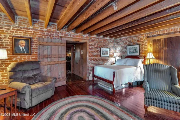 $1,985,000 | 305 South Broadway Street, Natchez, MS 39120