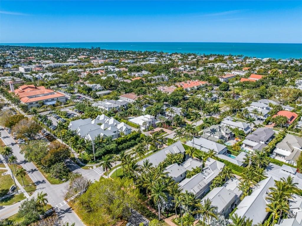 52 6th Street South Naples, FL 34102 - Photo 32 of 35