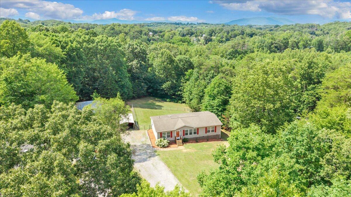 2744 Rutrough Road Southeast Roanoke, VA 24014 - Photo 31 of 31 56-DJI_20260625154415_0300_D
