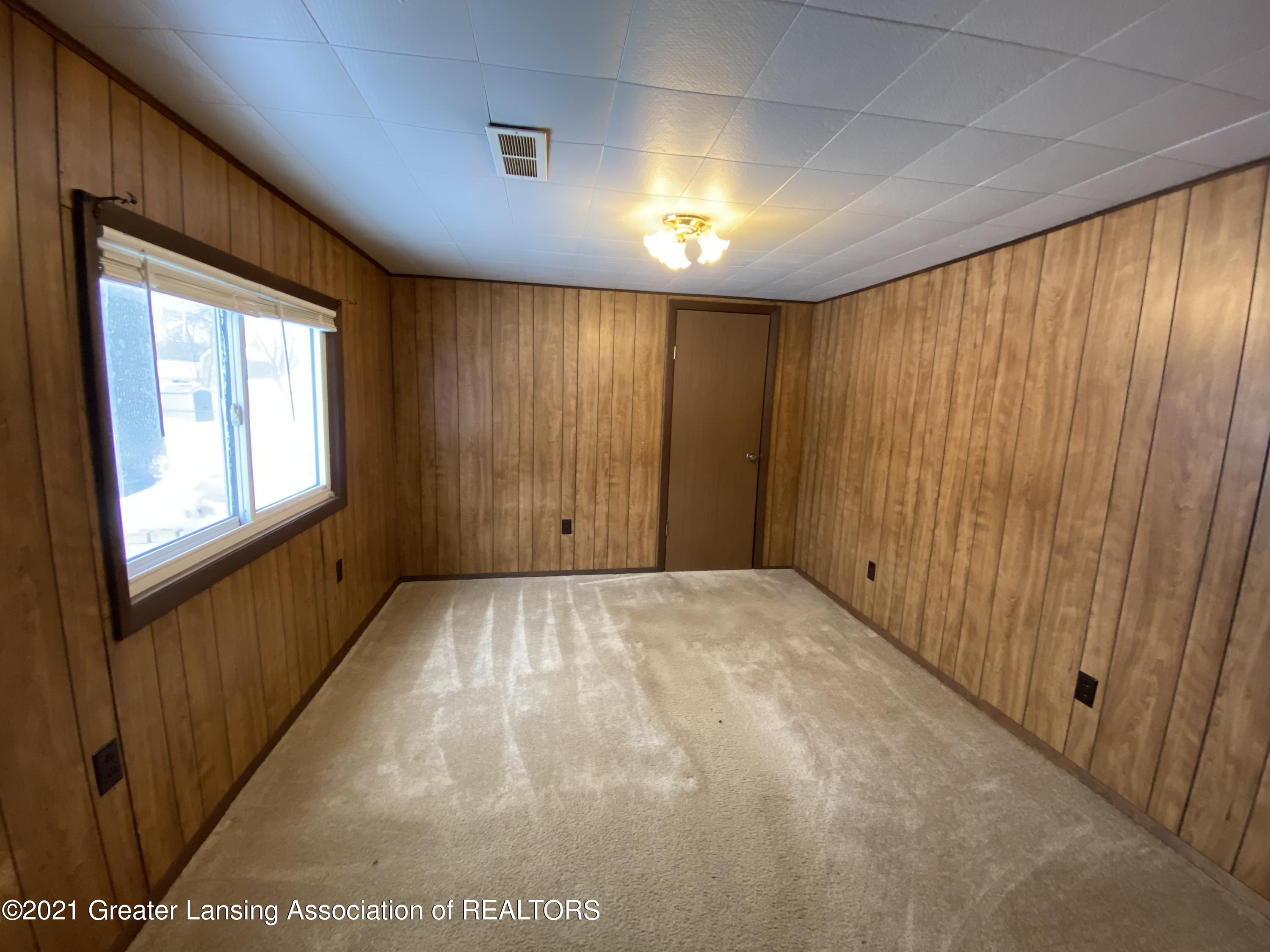 1678 East Lake Lansing Road Haslett, MI 48840 - Photo 12 of 12 IMG_0637