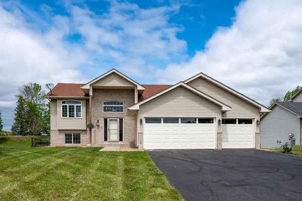 $414,900 | 11144 14th Street Northeast, Hanover, MN 55341