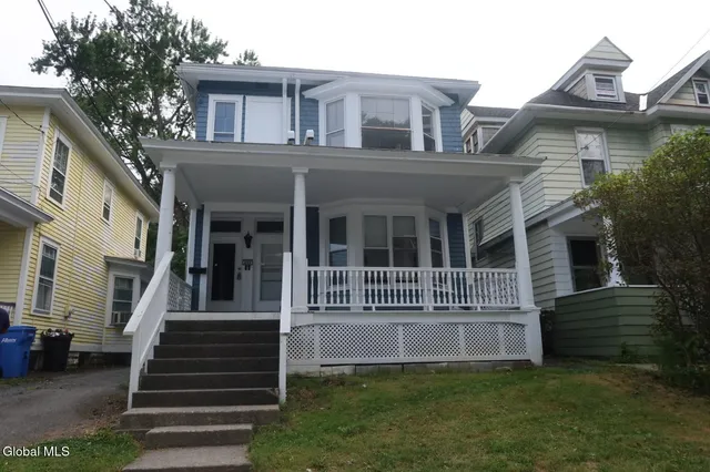 $2,000 | 888 Lancaster Street, Unit LOWER LEVEL, Albany, NY 12203