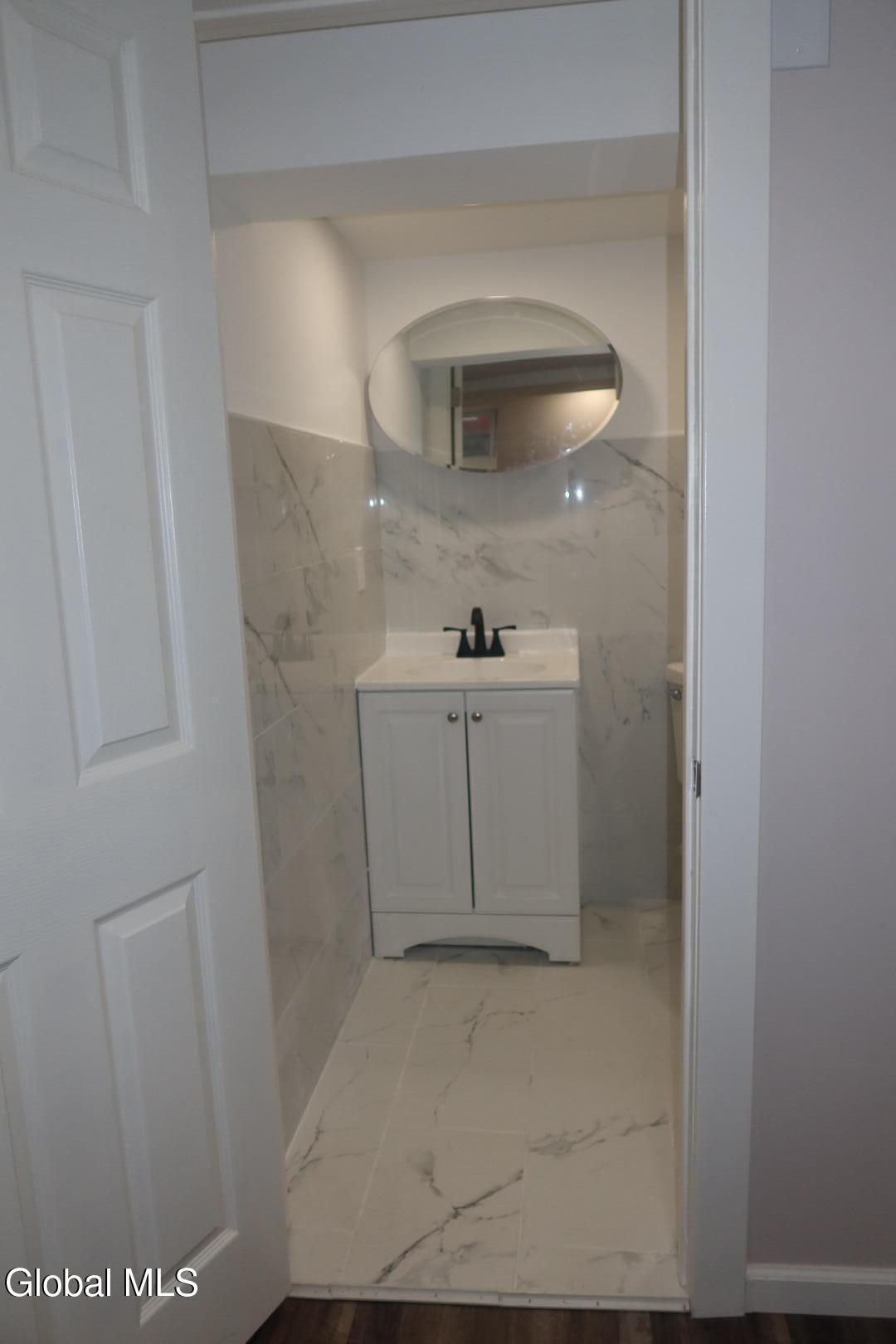 888 Lancaster Street, Unit LOWER LEVEL Albany, NY 12203 - Photo 13 of 20 IMG_1162