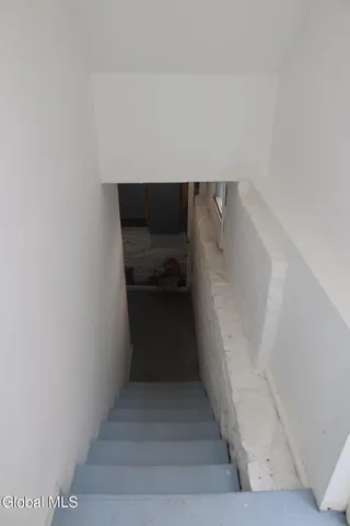 $2,000 | 888 Lancaster Street, Unit LOWER LEVEL, Albany, NY 12203