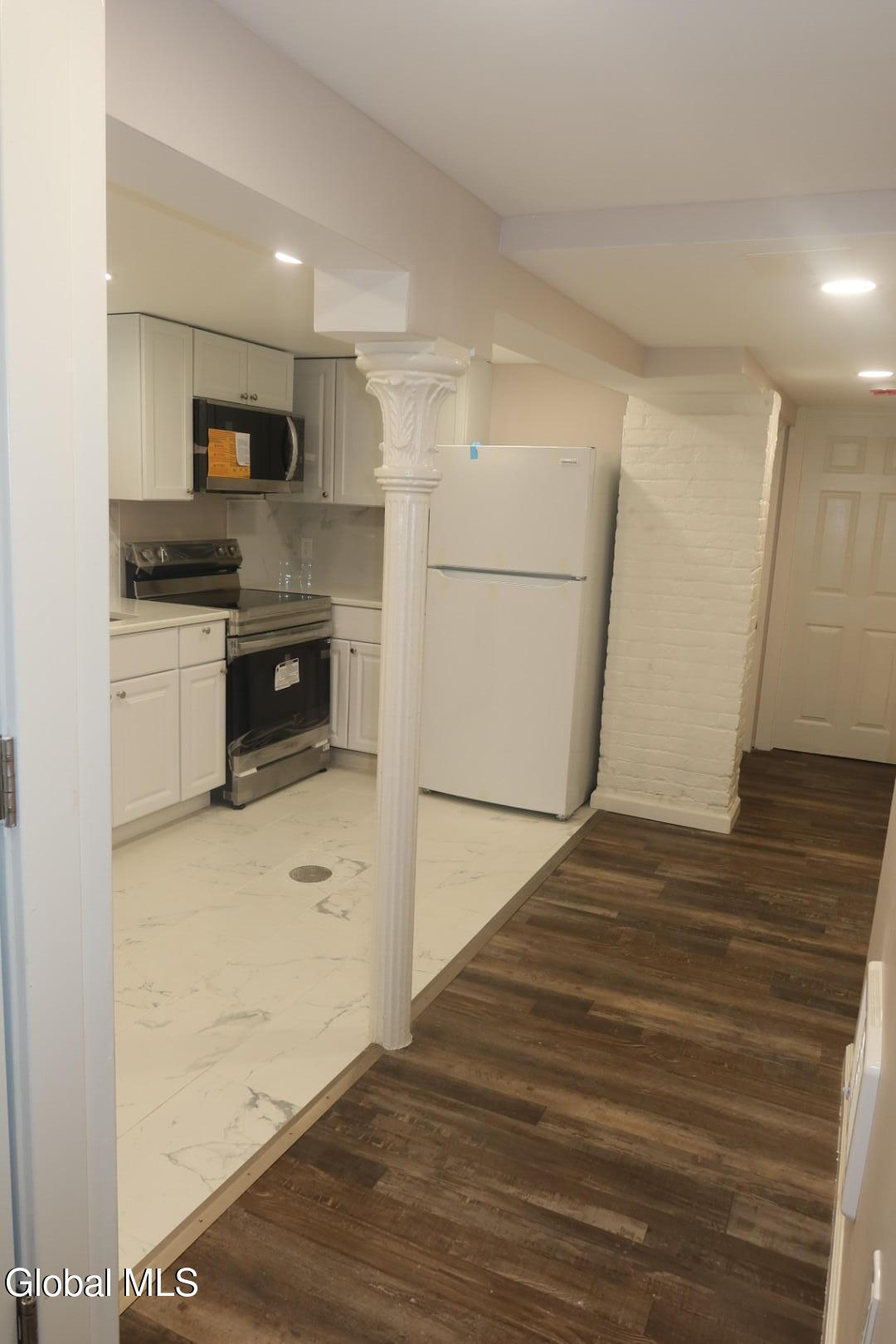 888 Lancaster Street, Unit LOWER LEVEL Albany, NY 12203 - Photo 5 of 20 IMG_1163