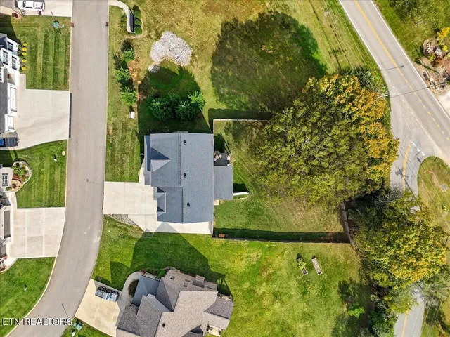 $773,800 | 2223 Hickory Crest Lane, Knoxville, TN 37932