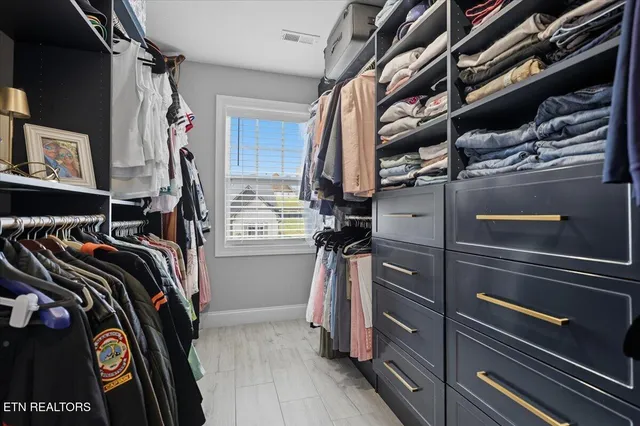 $773,800 | 2223 Hickory Crest Lane, Knoxville, TN 37932