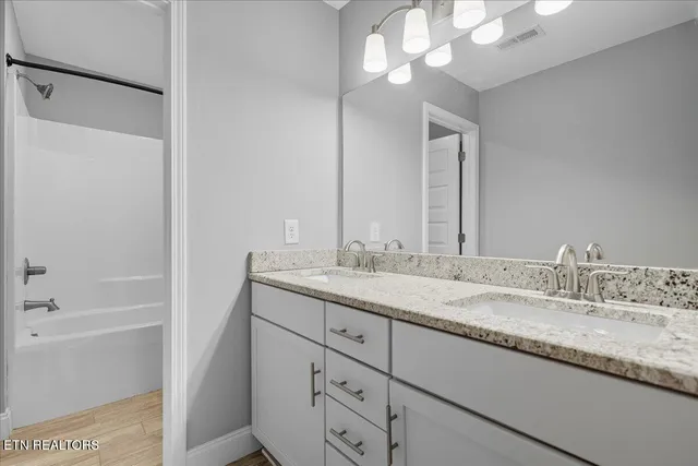 $773,800 | 2223 Hickory Crest Lane, Knoxville, TN 37932