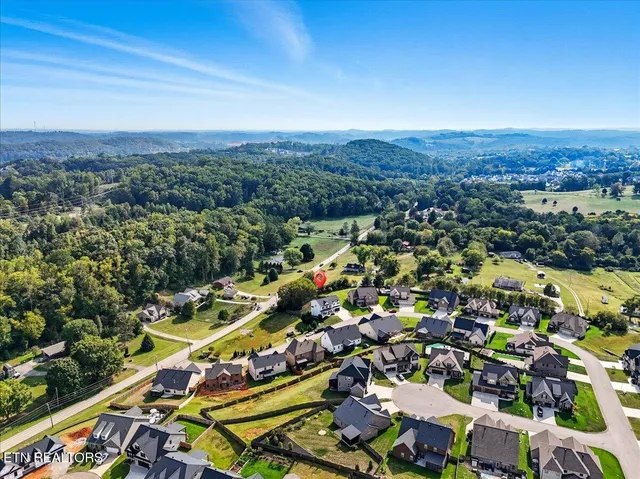 $773,800 | 2223 Hickory Crest Lane, Knoxville, TN 37932