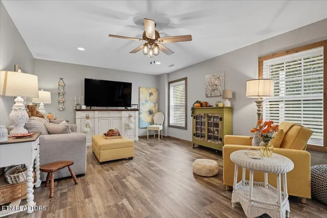 $773,800 | 2223 Hickory Crest Lane, Knoxville, TN 37932