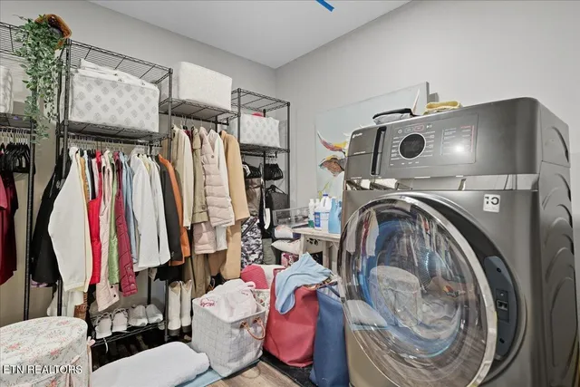 $773,800 | 2223 Hickory Crest Lane, Knoxville, TN 37932