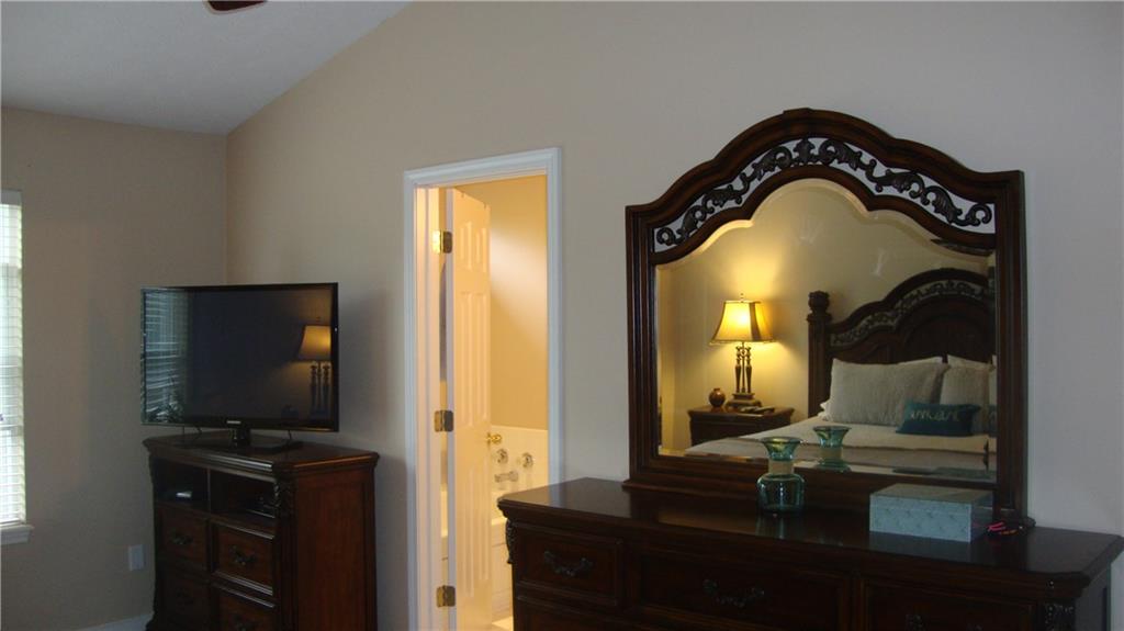 9119 Tenor Way Indianapolis, IN 46231 - Photo 14 of 37