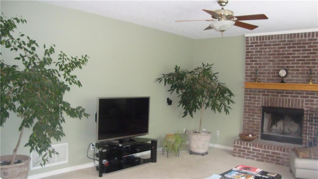 9119 Tenor Way Indianapolis, IN 46231 - Photo 4 of 37