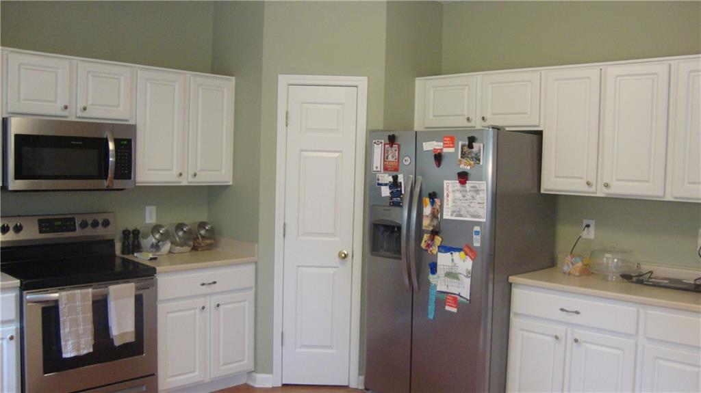 9119 Tenor Way Indianapolis, IN 46231 - Photo 6 of 37