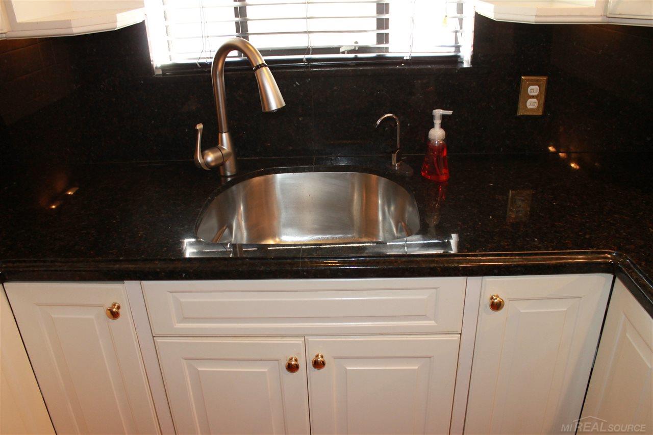 796-798 Trombley Road Grosse Pointe Park, MI 48230 - Photo 26 of 54