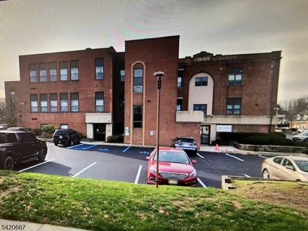 $2,750 | 124 East Main Street, Unit 211, Denville, NJ 07834