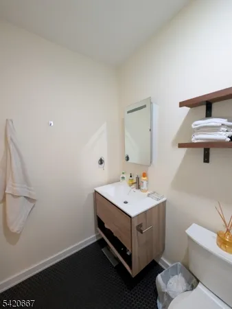 $2,750 | 124 East Main Street, Unit 211, Denville, NJ 07834