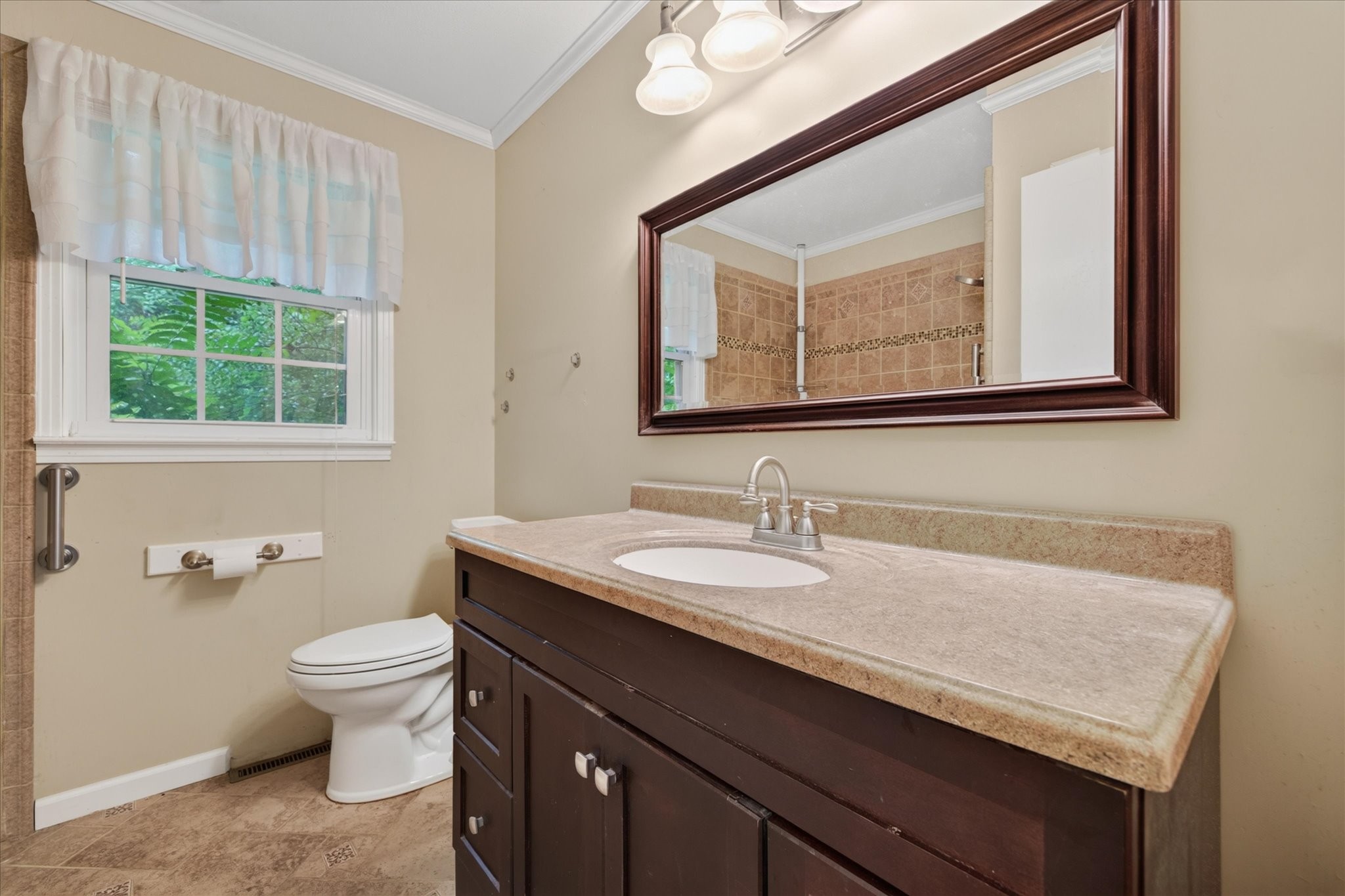 700 Dean Road Clarksville, TN 37040 - Photo 14 of 18