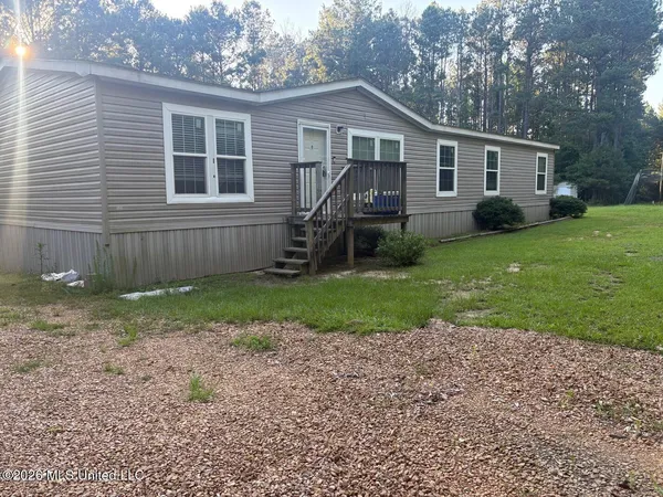 $185,000 | 1612 Shelby Lane Southwest, Bogue Chitto, MS 39629