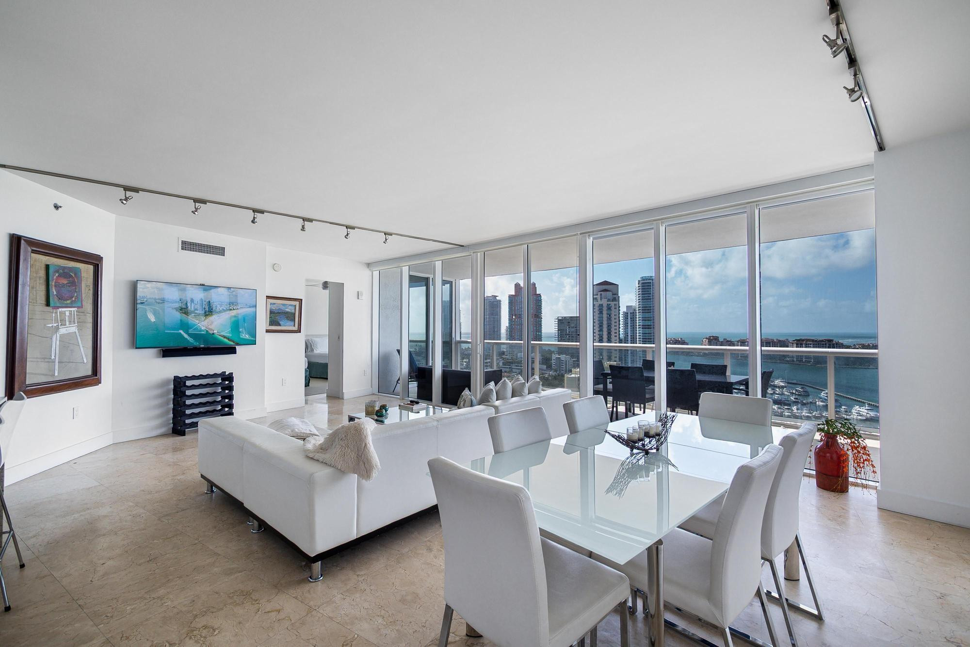 400 Alton Road, Unit 2208 Miami Beach, FL 33139 - Photo 11 of 36 Photo 11