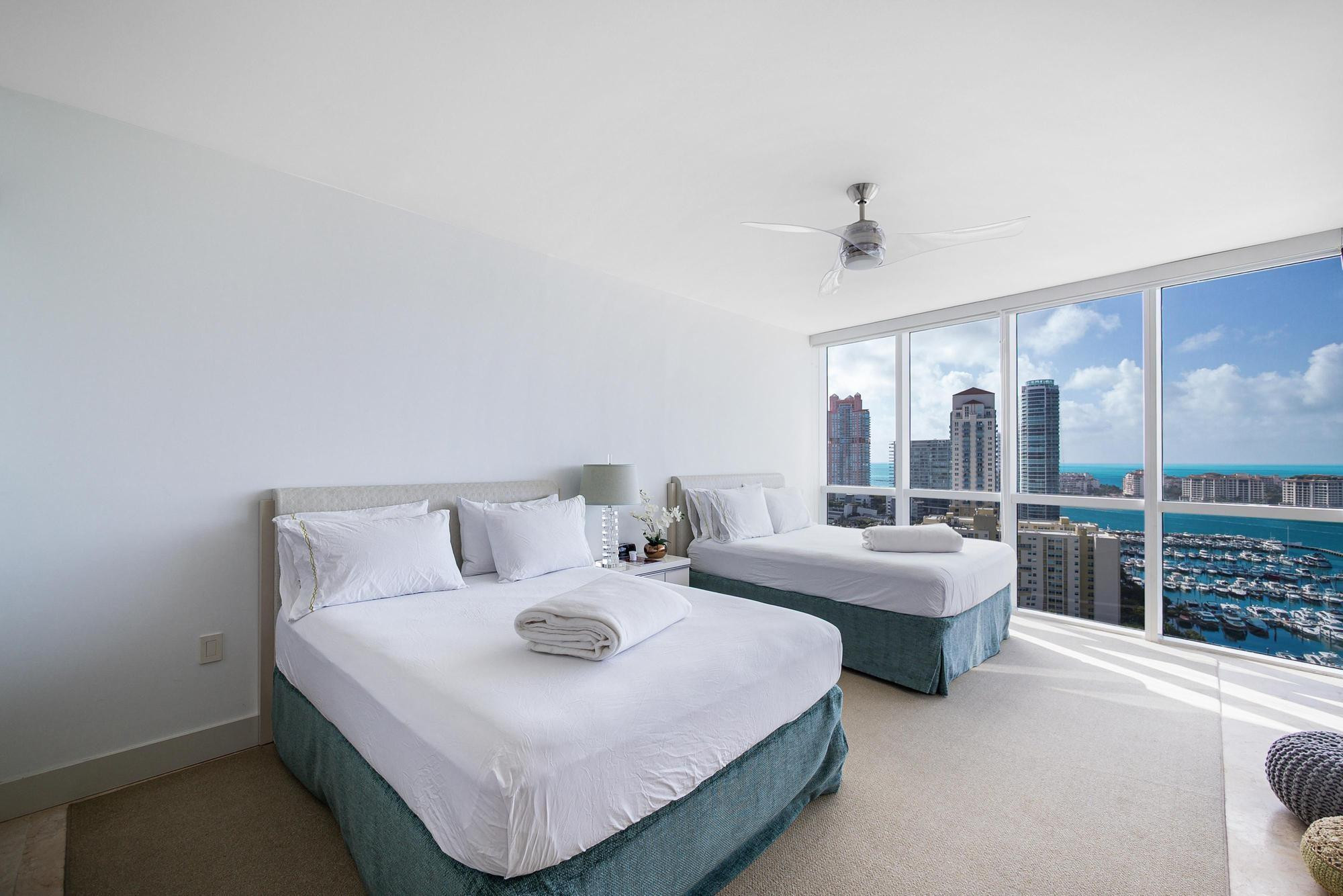 400 Alton Road, Unit 2208 Miami Beach, FL 33139 - Photo 18 of 36 Photo 18