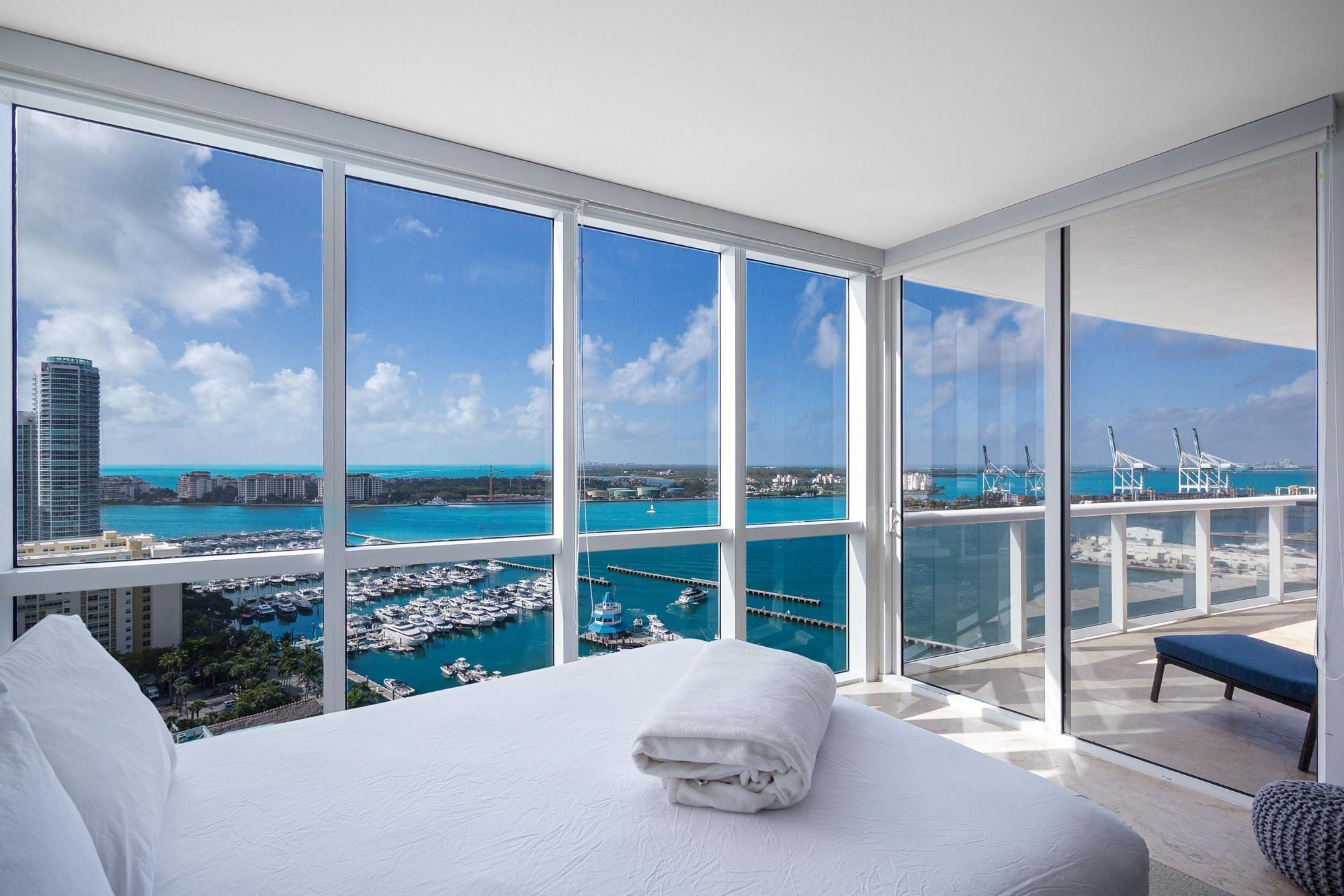 400 Alton Road, Unit 2208 Miami Beach, FL 33139 - Photo 20 of 36 Photo 20