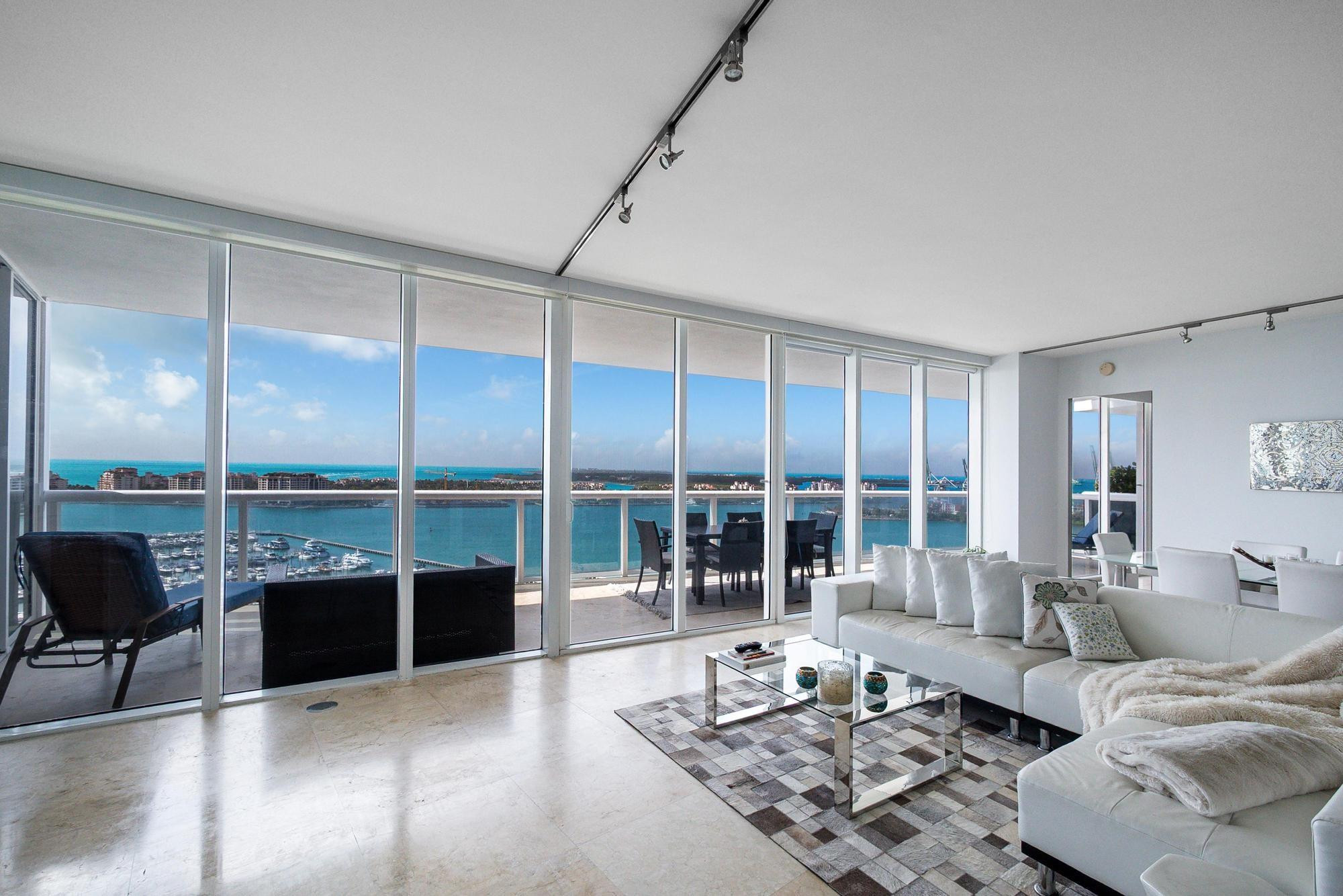 400 Alton Road, Unit 2208 Miami Beach, FL 33139 - Photo 2 of 36 Photo 2