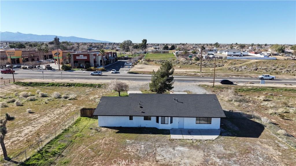 11389 Hesperia Road Hesperia, CA 92345 - Photo 4 of 29