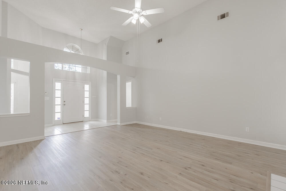 1942 Derringer Road Jacksonville, FL 32225 - Photo 8 of 44 20250526_derringer_rd_8017