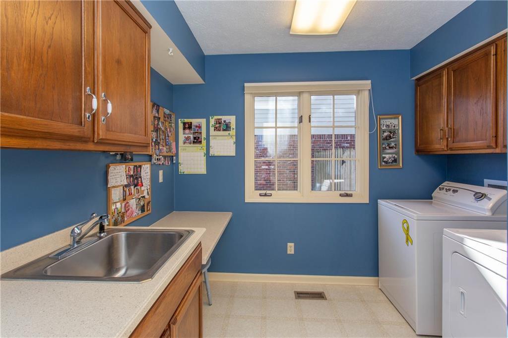 12215 Brompton Road Carmel, IN 46033 - Photo 22 of 27 Gallery Image 22