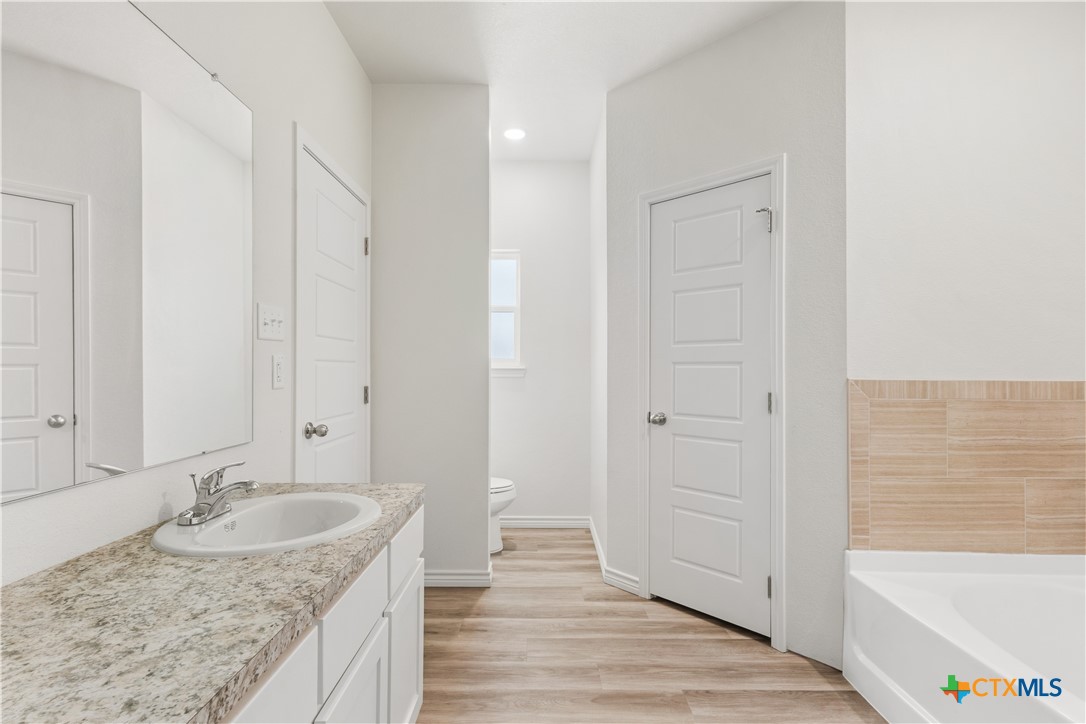 218 West Ruby Road Harker Heights, TX 76548 - Photo 23 of 34 Master Bathroom