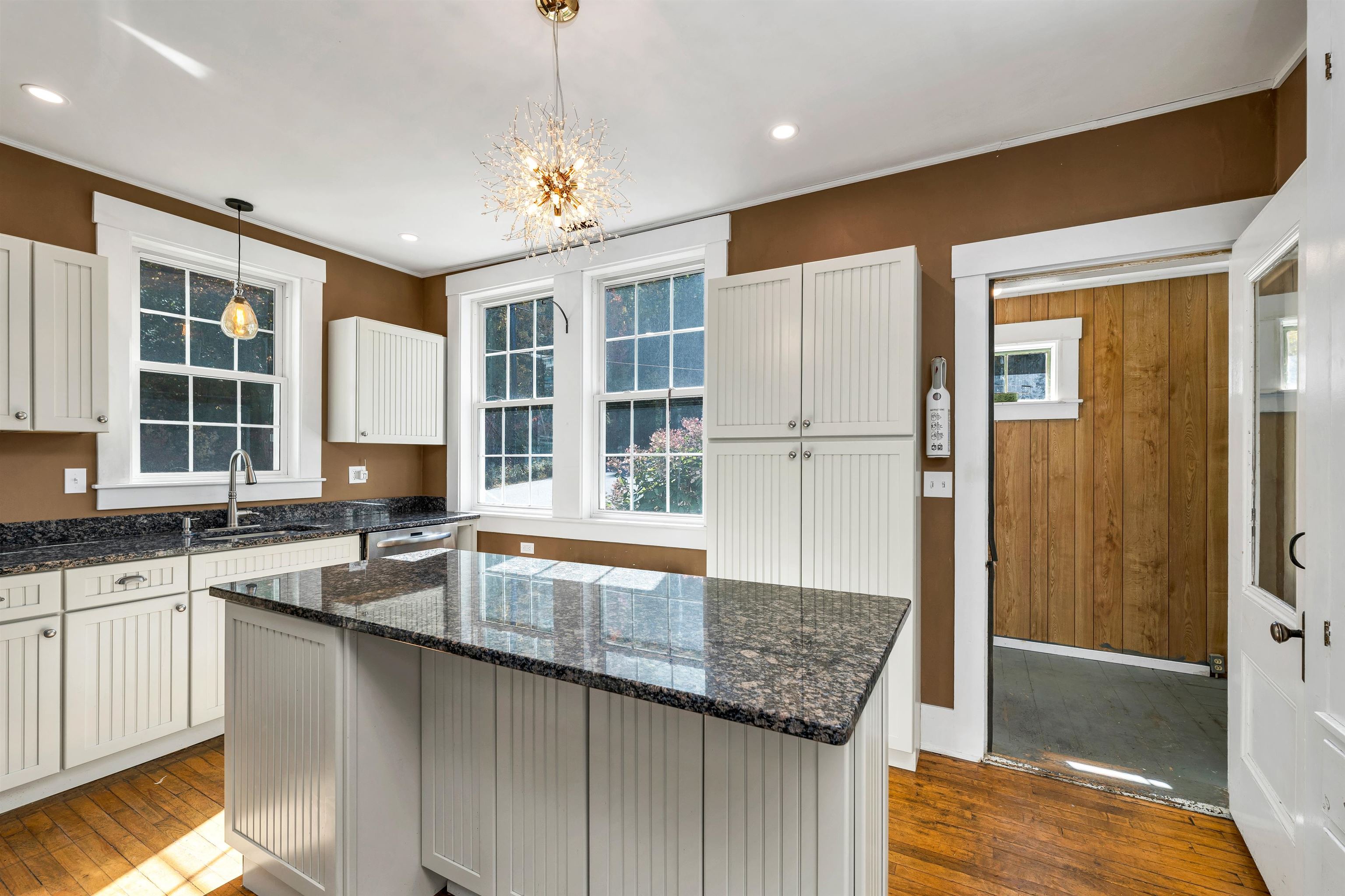 10 Mountain Road Tamworth, NH 03883 - Photo 12 of 45