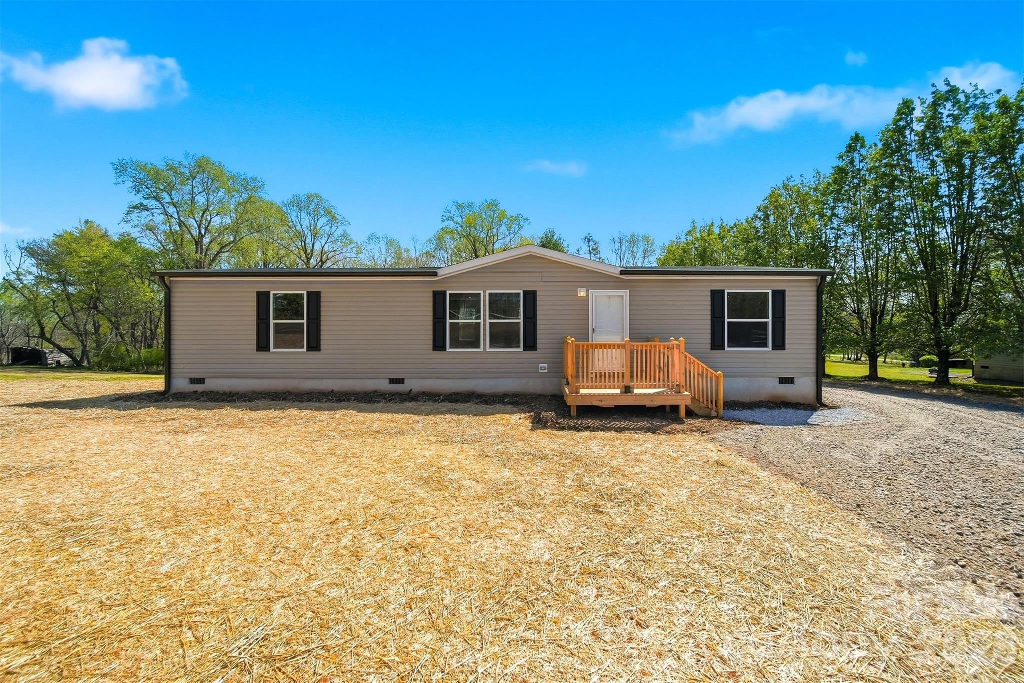 810 Vinearden Road, Unit A Morganton, NC 28655 - Photo 2 of 29